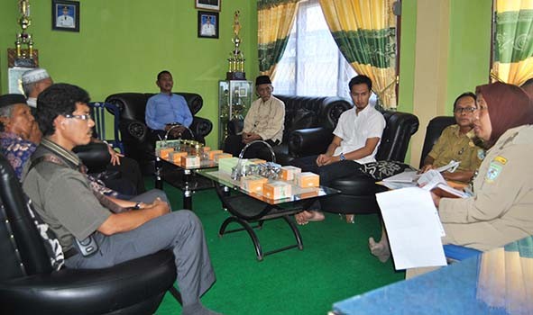 Rapat pembentukan Forum Pembaharuan Kebangsaan di Kantor Camat Jambi Selatan.