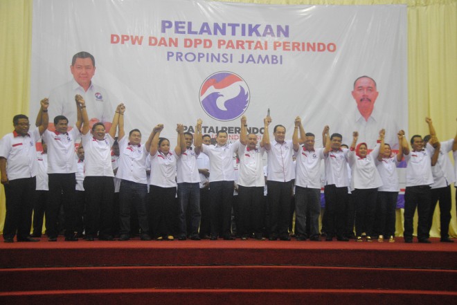 Ketum Partai Perindo Hary Tanoesoedibjo (HT) saat melantik pengurus DPW dan DPD Jambi belum lama ini.
