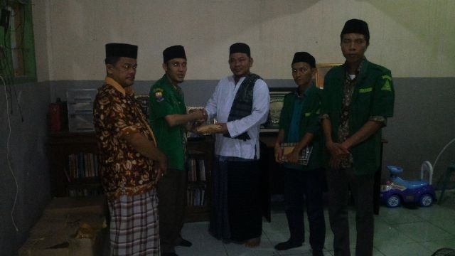 Syahidan Alfajri saat berkunjung dan bersilaturahmi ke Riyadhul Amien Kecamatan Marosebo Kabupaten Muarojambi.