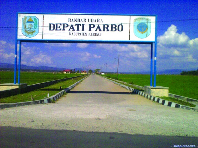 Landasan pacu Bandara Depati Parbo di Kabupaten Kerinci akan ditambah.