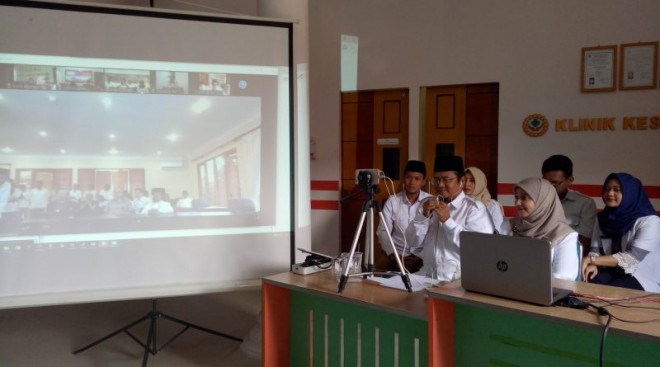 Suasana berlangsungnya video conference ketua umum Gerindra, Prabowo Subianto bersama ketua Kesira Jambi, dr Maulana.