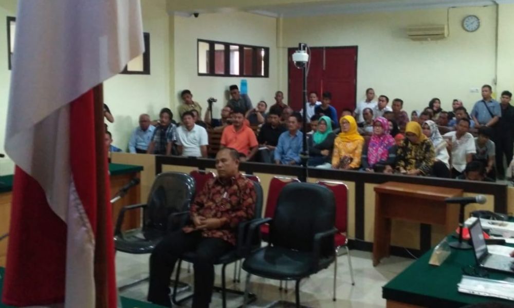 Mantan Asisten III Setda Provinsi Jambi Saipudin divonis 3 tahun 6 bulan penjara oleh majelis hakim Pengadilan Tindak Pidana Korupsi Jambi, Rabu (25/4)
