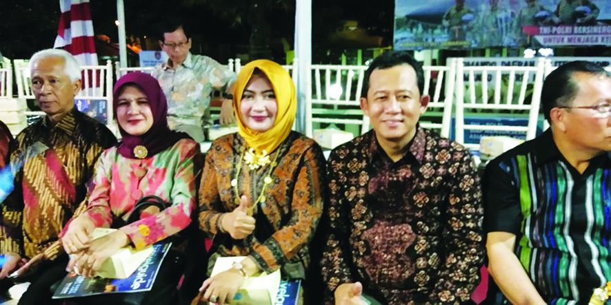 Wabup beserta istri menghadiri HUT Kota Semarang.