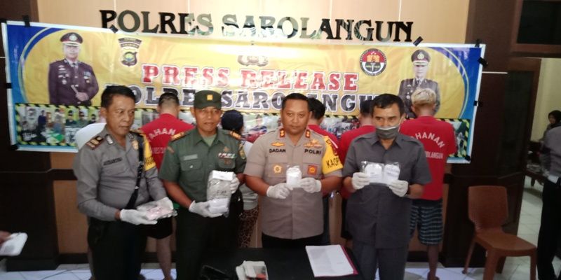 Press Release Polres Sarolangun pada Kamis 11 Oktober 2018 dalam mengungkap kasus peredaran narkoba