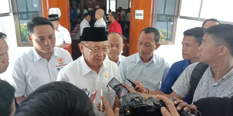 Bupati Sarolangun, H Cek Endra saat dikonfirmasi sejumlah wartawan pada Rabu 24 Oktober 2018