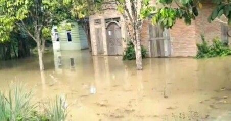 Rumah Warga yang Diterjang Banjir