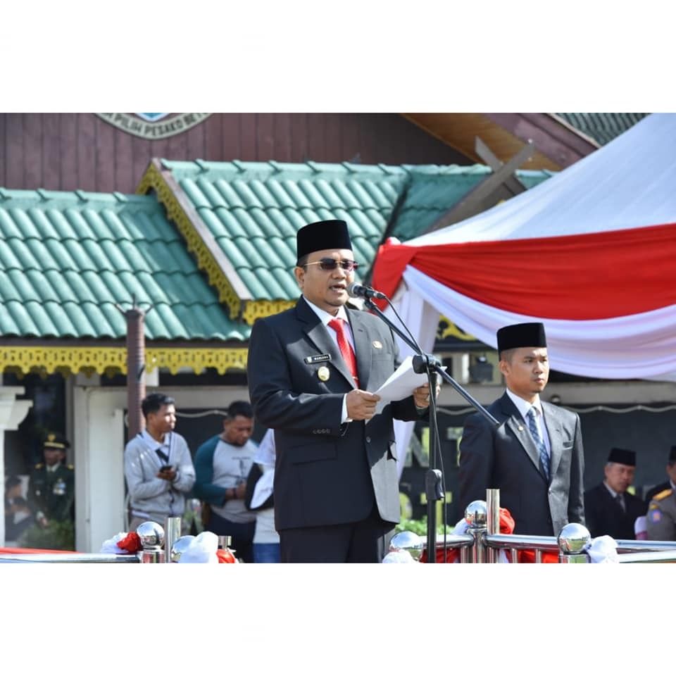 Wakil Walikota Jambi DR dr Maulana MKM Saat Menjadi Inspektur Upacara 