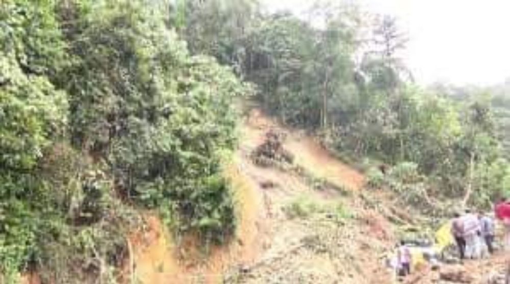 Longsor di Kabupaten Kerinci yang Mengisolir Beberapa Desa