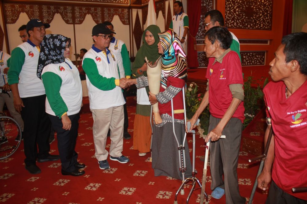 Peringatan Hari Disabilitas Internasional Provinsi Jambi Mendapat Perhatian Plt Gubernur  Jambi Fachrori Umar