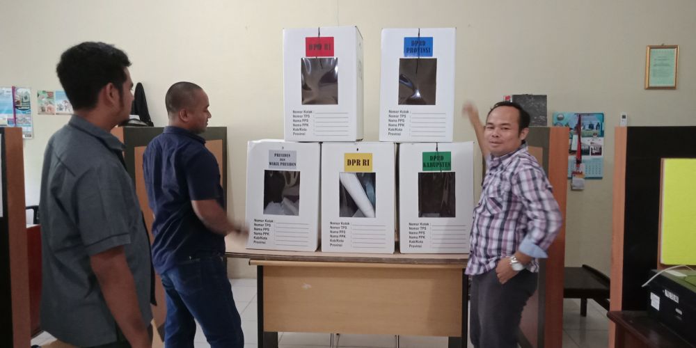 KPU Sarolangun Tidak Mempermasalahkan Kotak Suara Pemilu Mendatang