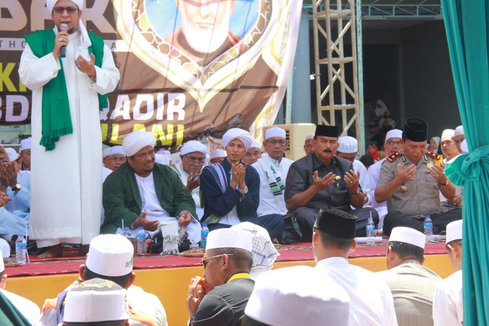 Pembacaan Doa pada Haul Syekh Abdul Qadir Al Jailani Tahun 1440 H