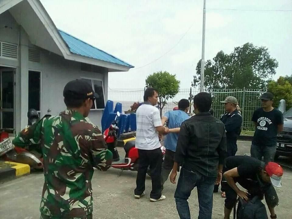 Sat Polair dan Sat Resnarkoba Polres Tanjab Barat dibantu oleh Personil Kodim Tanjab berhasil menggagalkan penyeludupan 4 Kg Sabu di Pelabuhan RoRo Kuala Tungkal, Minggu kemarin