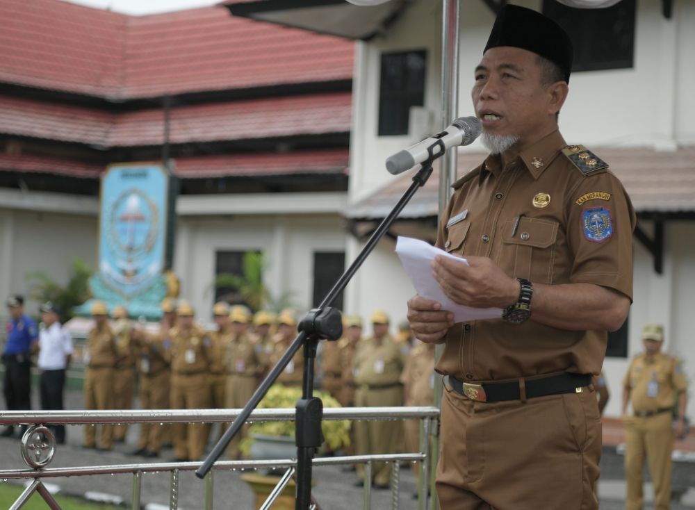 Wabup Merangin H Mashuri Ketika Menyampaikan Pengarahannya Pada Apel Kedisiplinan