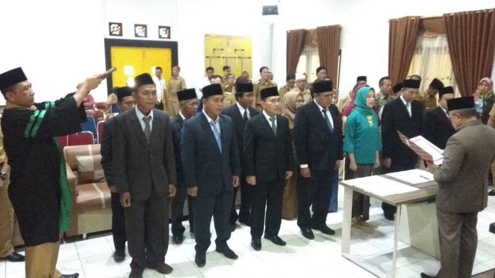 Suasana pelantikan 14 pejabat eselon empat yang berlangsung di dinas PUPR kemarin