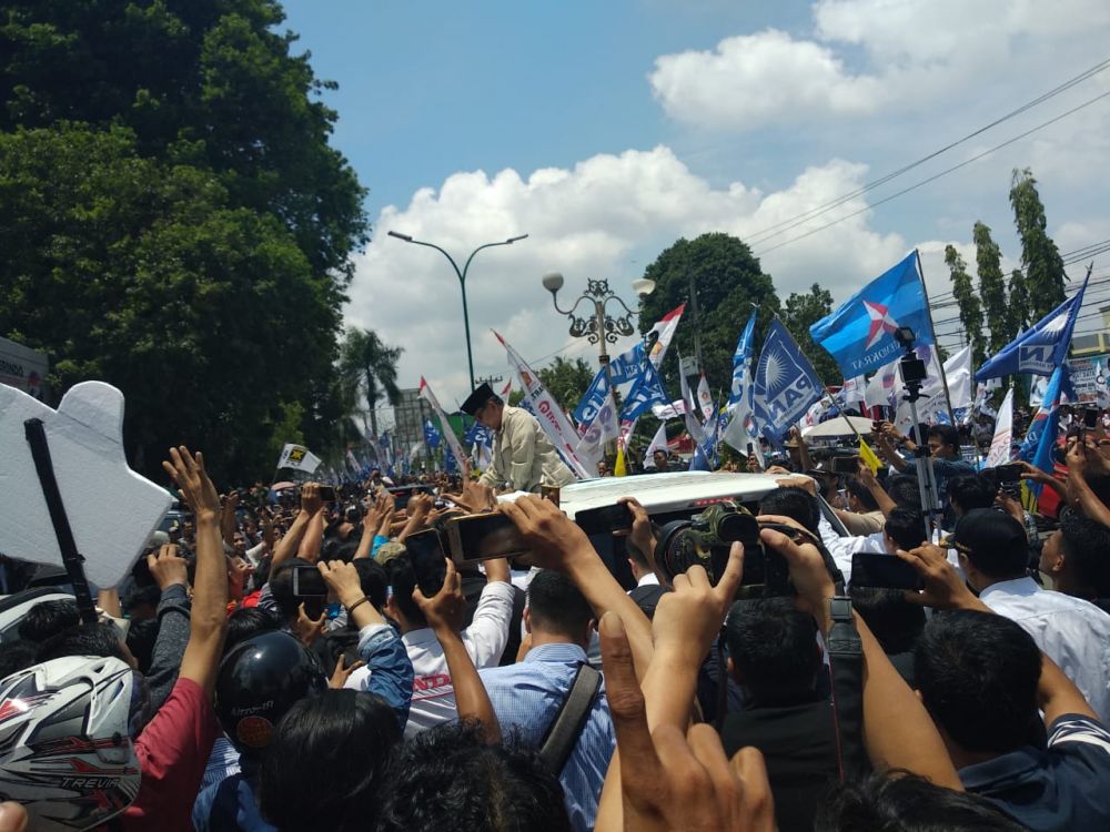 Calon Presiden Prabowo Subianto tiba di lokasi kampanye Ratu Convention Center.