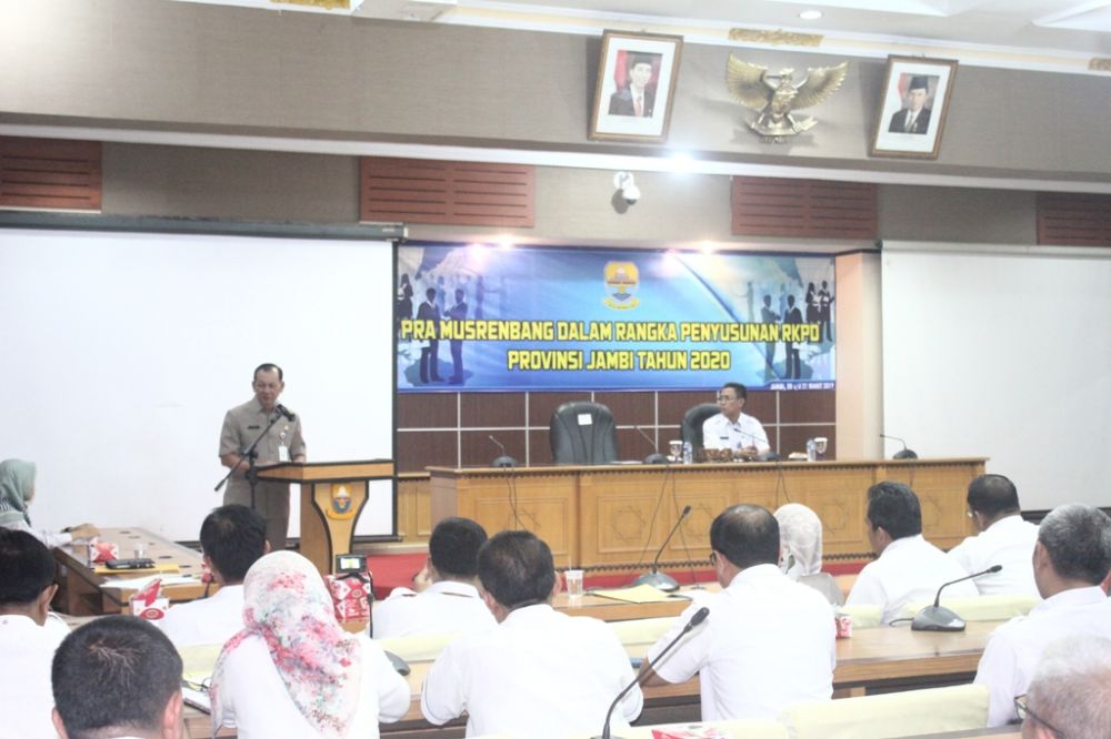 Sekda membuka Pra Musyawarah Perencanaan Pembangunan Rencana Kerja Pemerintah Daerah (Musrenbang RKPD) Provinsi Jambi Tahun 2020