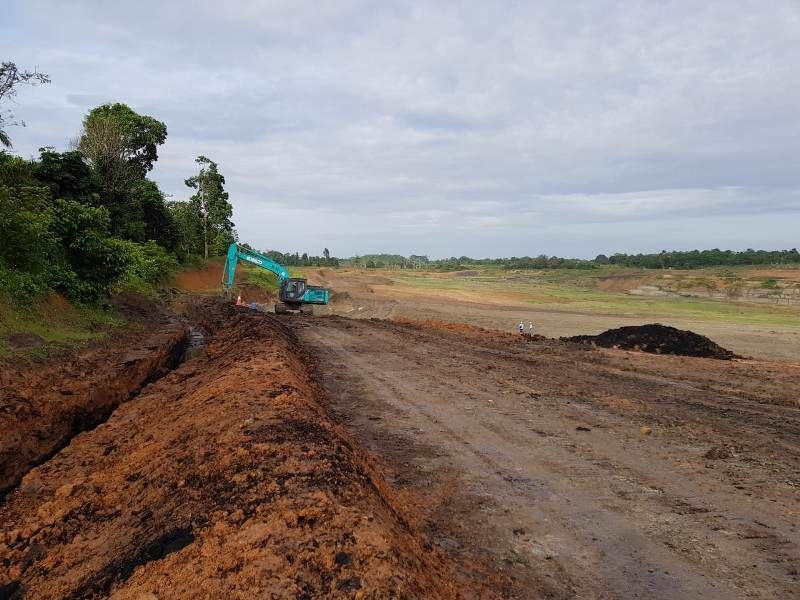 Aktivitas PT Minemex Indonesia dalam pencegahan longsor yang bakal mengganggu fasilitas umum di sekitar areal tambang   
