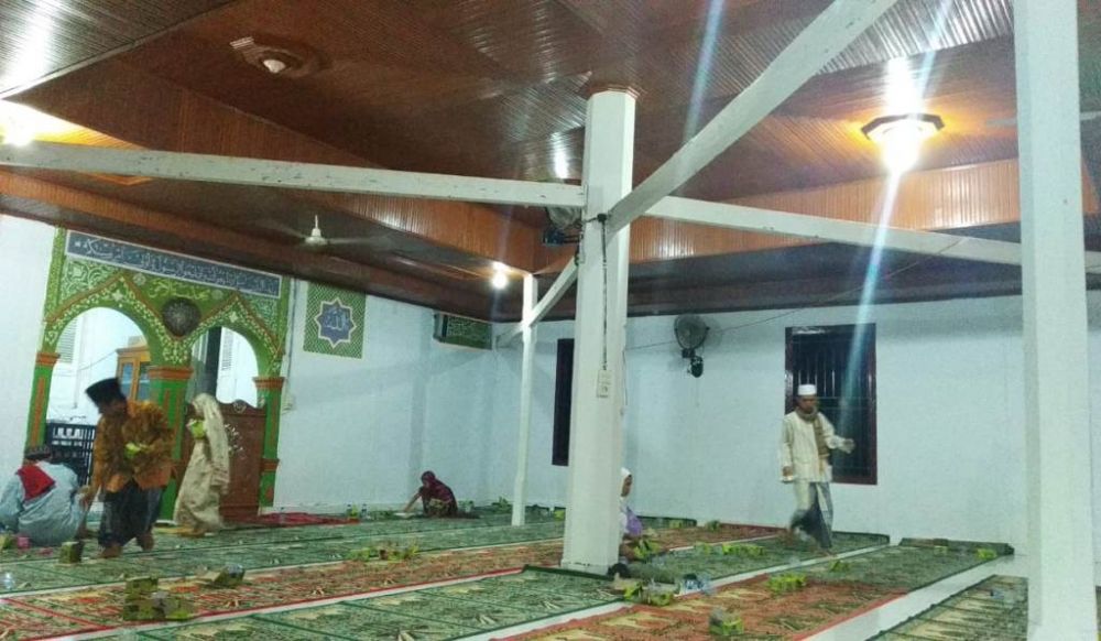 Masjid Baiturrohman di Dusun Parit Melintang Desa Aur Berduri Kecamatan Nalotantan