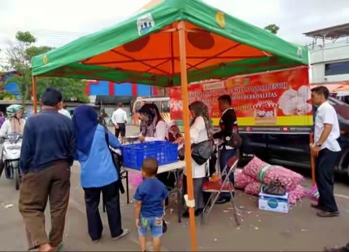 Operasi pasar bawang putih yang diadakan Pemkot Sungai Penuh