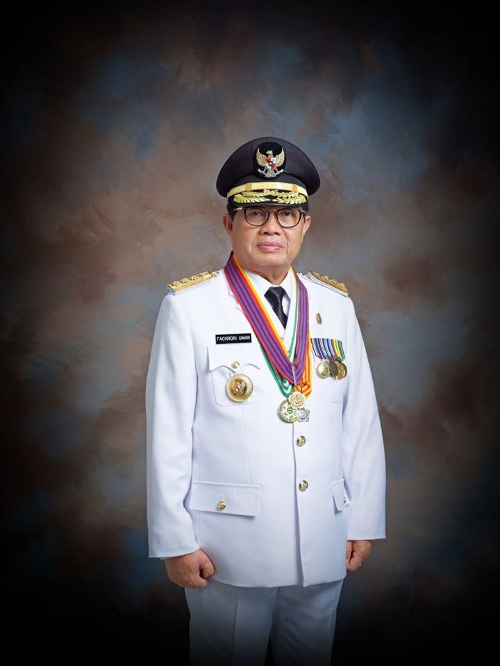 Gubernur Jambi, Dr.Drs.H.Fachrori Umar,M.Hum