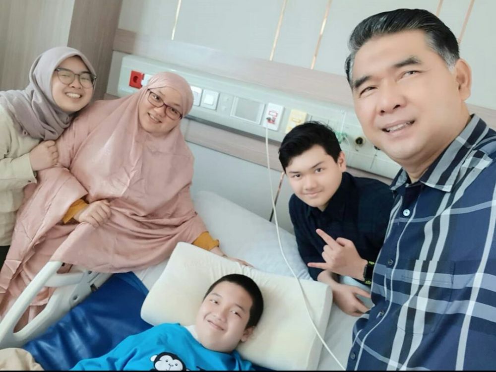 Putra bungsu Walikota Jambi Sy fasha Muhammad Febiansyah Putra ketika Rawat di Rumah Sakit di Jakarta.