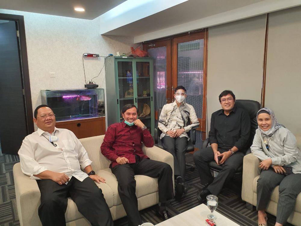 Ketua DPRD Provinsi Jambi Edi Purwanto bersama Pimpinan dan Anggota Komisi IV DPR RI