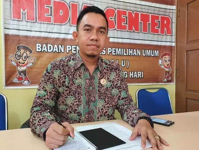 Komisioner Bawaslu Kabupaten Batanghari, Iskandar 