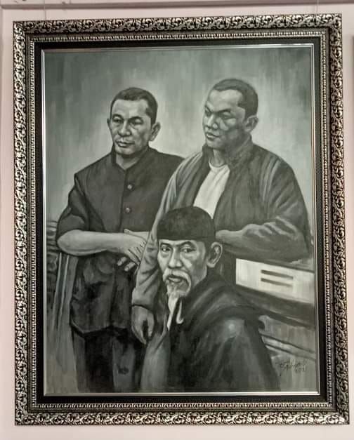 Lukisan karya Teguh, potret H.Fauzi Zubir dan pematung Sumardi DS dan Sanusi