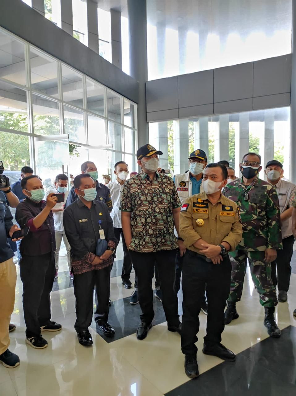 Gubernur Jambi Al Haris melihat langsung perbaikan gedung Super VVip Rumah Sakit Umum Daerah Raden Mattaher Jambi