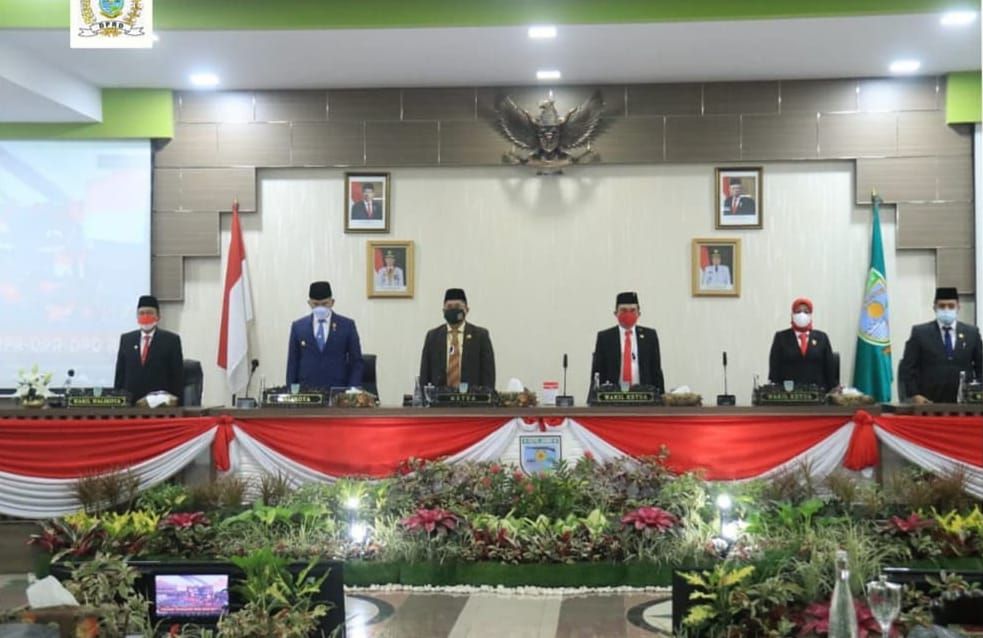 Paripurna DPRD Kota Jambi dalam rangka Mendengarkan Pidato Kenegaraan Presiden Jokowi pada HUT Ke-76 Republik Indonesia. 