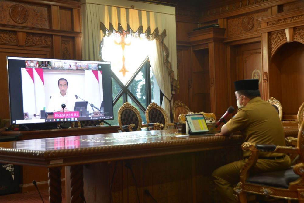 Gubernur Jambi Al Haris Ikuti Rapat Terbatas Bersama Presiden Jokowi  Membahas Antisipasi lonjakan kasus COVID-19 