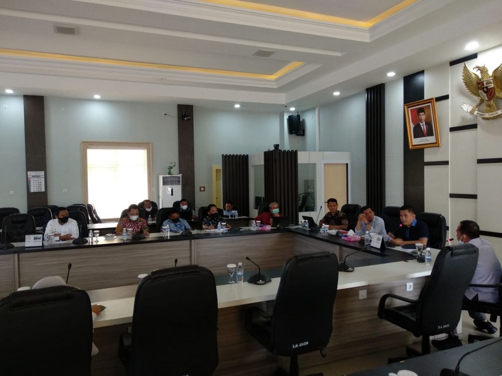 DPRD Sulawesi Barat, melalui Panitia Khusus (Pansus) studi banding ke DPRD Provinsi Jambi dalam rangka mendalami Peraturan Daerah (Perda) Provinsi Jambi tentang Tata Niaga Komoditi Perkebunan, Rabu (23/2).
