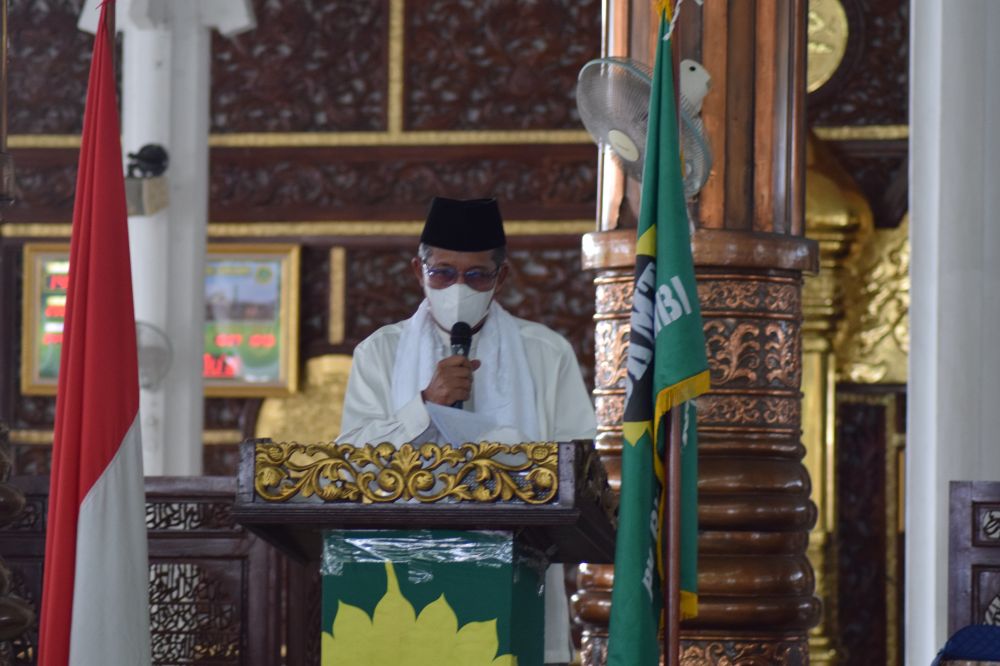 Peringatan Isra' Mikraj Nabi Muhammad SAW 1443 H Tahun 2022 yang digelar Pengurus Wilayah Badan Kontak Majelis Taklim (PW BKMT) Provinsi Jambi, yang berlangsung di Masjid Agung Al Falah Jambi, Rabu (23/02/22).
