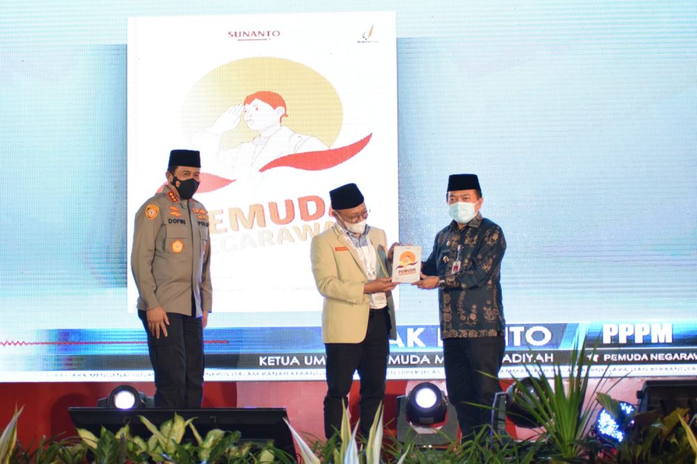  Pembukaan Permusyawaratan Tertinggi (Tanwir) II Pemuda Muhammadiyah Tingkat Nasional yang dihadiri Presiden RI Ir.Joko Widodo secara Hybrid, bertempat di Ratu Convention Center (RCC) Jambi, Jum'at (04/03/202).