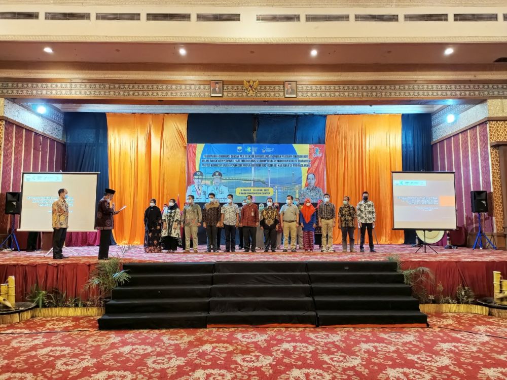 Pengukuhan Koalisi Organisasi Profesi Indonesia TBC (KOPI TB) Kabupaten/Kota se-Provinsi Jambi, bertempat di Abadi Convention Center (ACC) Hotel Jambi, Jum’at (01/04/2022).