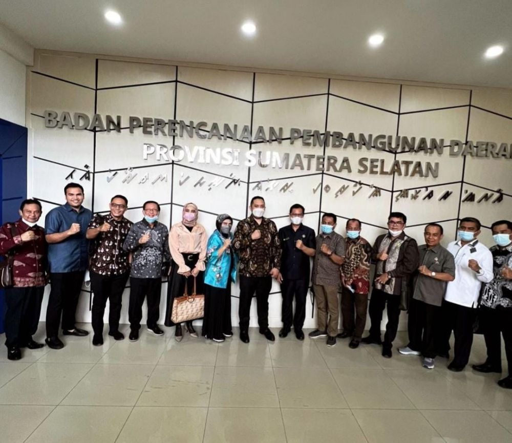 Anggota Banggar DPRD Provinsi Jambi kunjungan kerja ke Bappeda Provinsi Sumatra Selatan, Kamis (12/5/22).