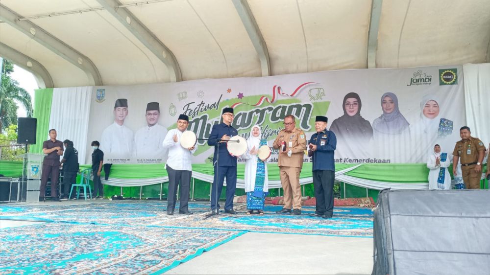 Wali Kota Jambi, Syarif Fasha, membuka Festival Muharram 1444 Hijriah,