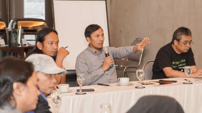 FGD Mitigasi Konflik Sosial di Perkebunan Sawit yang digelar oleh WALHI Jambi dan Eco Nusantara, di Teras Mendalo, Jambi Luar Kota, Kamis (15/12/2022).
