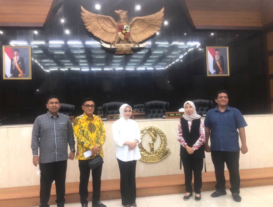 Anggota Banmus DPRD Provinsi Jambi studi banding ke DPRD Jawa Barat, Rabu (18/1)