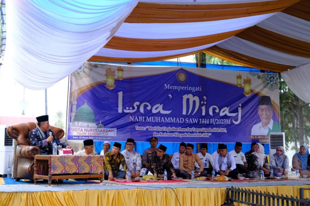 Wakil Gubernur Jambi, Abdullah Sani menghadiri Isra Miraj di Tebo.
