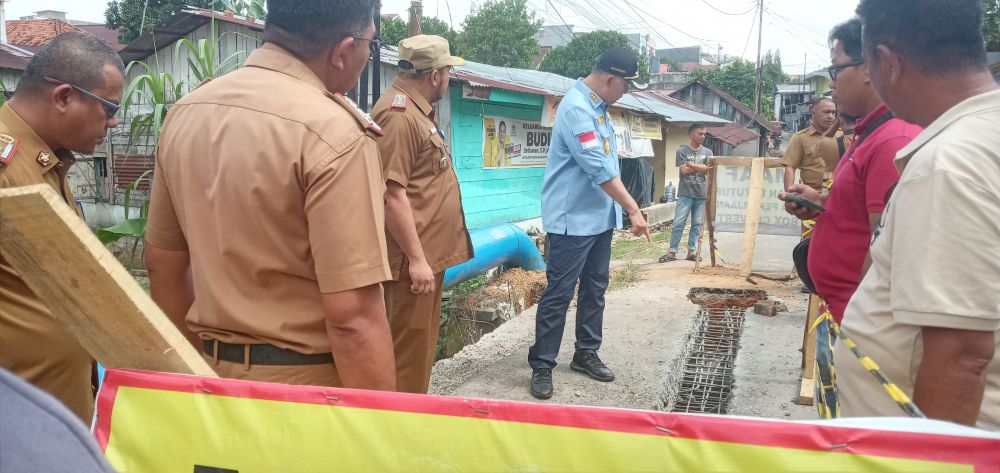 Fasha Mengecek pembangunan box Culvert