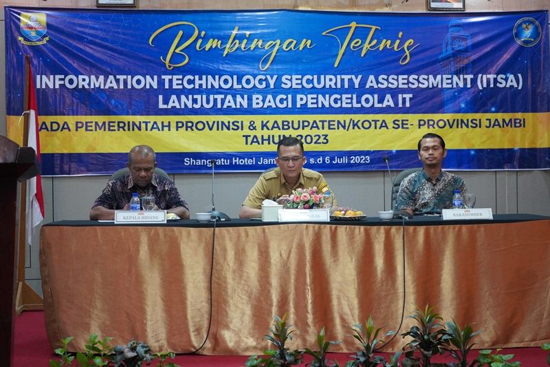  Bimbingan Teknis (Bimtek) Information Technology Security Assesment Lanjutan Bagi Pengelola Urusan Persandian dan IT pada pemerintah provinsi dan kabupaten/kota se- Provinsi Jambi tahun 2023, bertempat di Hotel Shang Ratu, Selasa (04/06/2023).