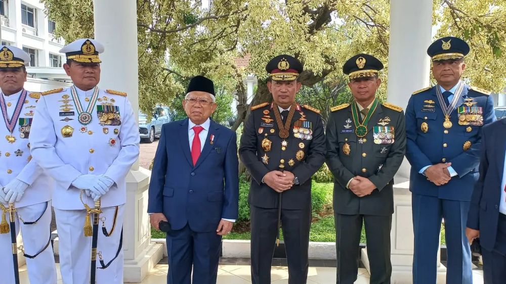 Wakil Presiden (Wapres) Ma’ruf Amin bersama Panglima TNI Yudo Margono dan Kapolri Listyo Sigit Prabowo 