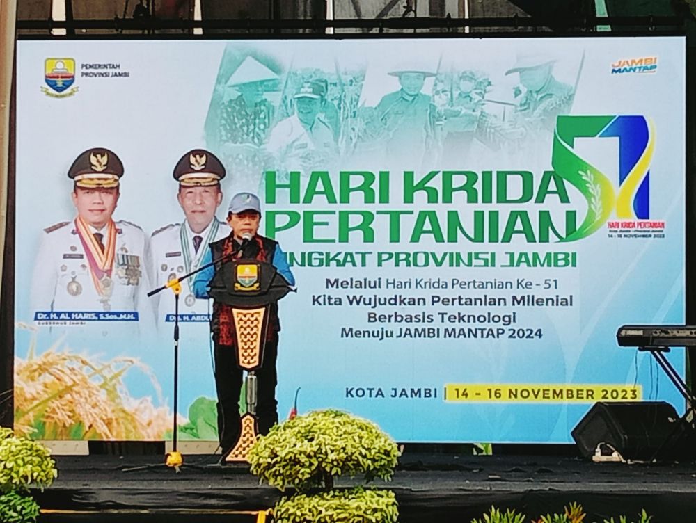 Gubernur Jambi Al Haris 