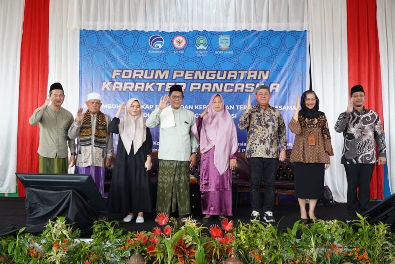 Forum Diskusi Publik Pembinaan Ideologi Pancasila Bagi Generasi Z di Ponpes As'ad Olak Kemang, Kota Jambi, Kamis (21/3).