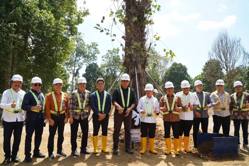 Peletakan Emas Prosesi Tegak Tiang Tuo Mega Proyek Revitalisasi KCBN Muarajambi