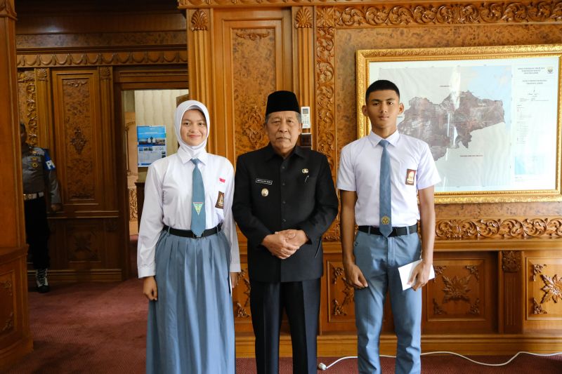 Rahma dan Alfadillah usai audensi bersama Wagub Jambi Abdulah Sani, Kamis (11/7).