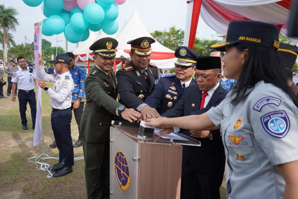 Hari Perhubungan Nasional tahun 2024 di Lapangan Kantor Gubernur Jambi, Selasa (17/09/2024).