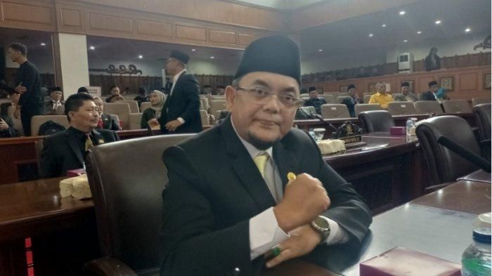 Wakil Ketua DPRD Provinsi Jambi Ivan Wirata