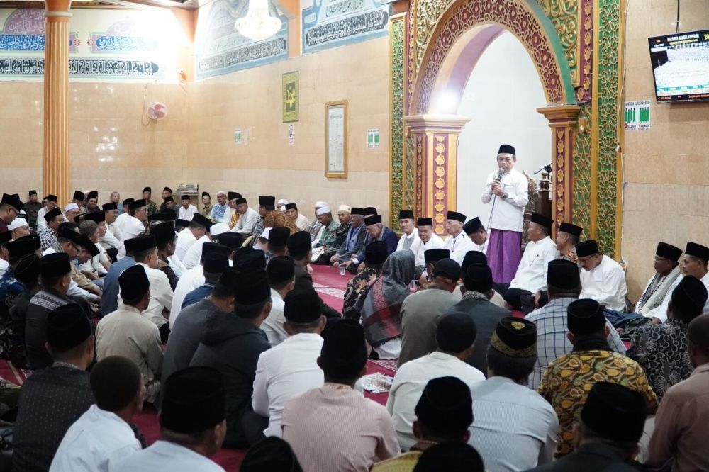 Gubernur Al Haris Safari Ramadhan di Masjid Jamik Kumum Sungai Penuh